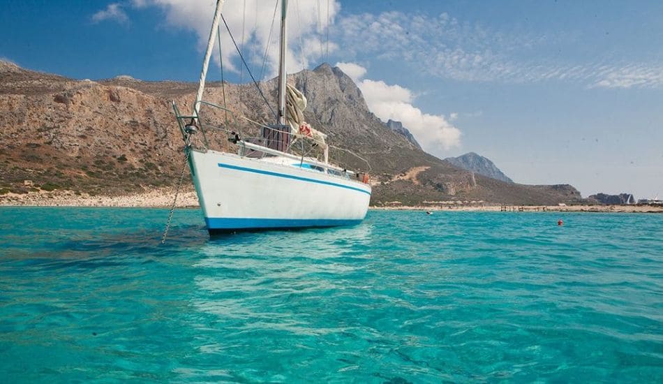 Gramvousa-balos-by-boat