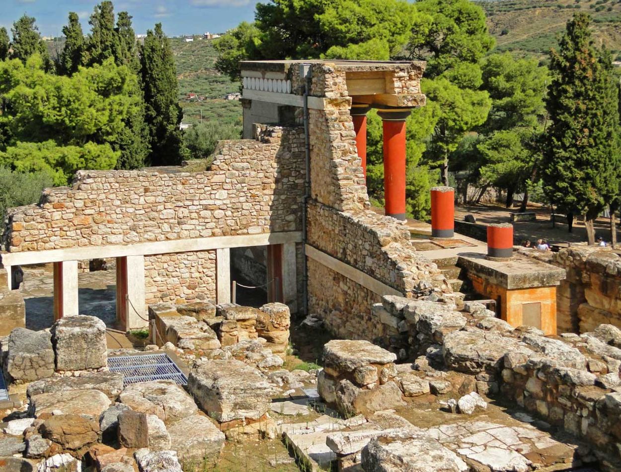 what-to-do-in knossos